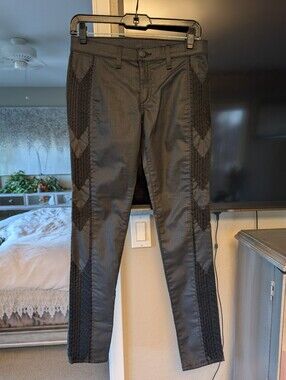 Rag & bone Shoreditch Embroidered Raja Style - 28 - Like New!